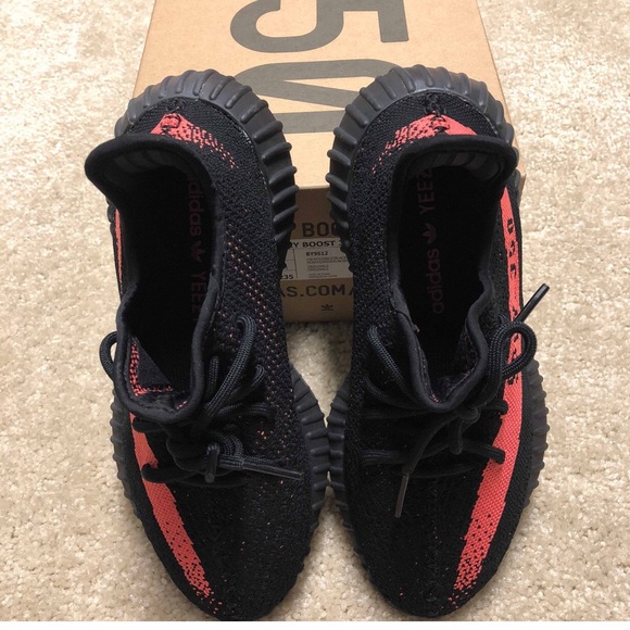 YEEZY BOOST BRED V2 SIZE 8 WOMEN - Picture 4 of 8